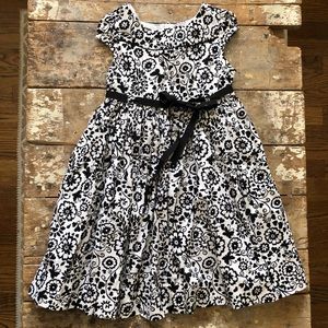 Maggie & Zoe Black & White Floral Print Dress